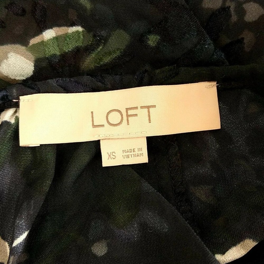 Loft Womens sz XS Top Blouse Blue Floral Sheer Button Keyhole Long Bell Sleeve - Picture 7 of 8